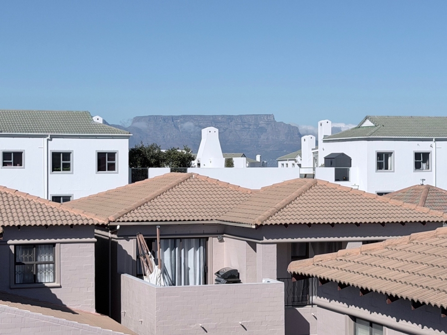 To Let 3 Bedroom Property for Rent in Bloubergstrand Western Cape
